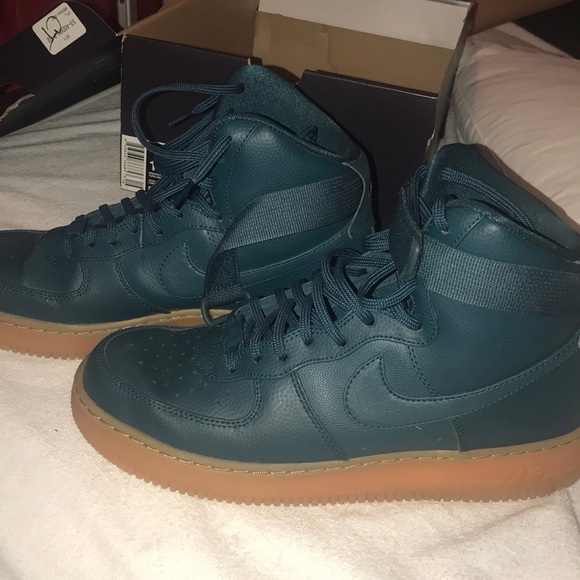 Nike air forces - Picture 2 of 2